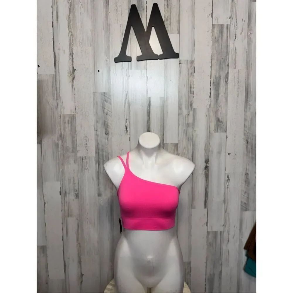 No boundaries pink tank top